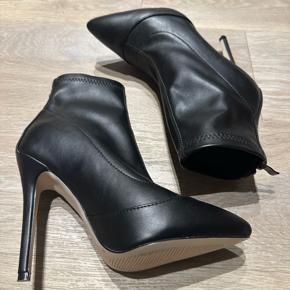 Pointed Black Heeled Booties